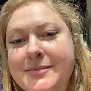 Meet your Posher, Stefanie